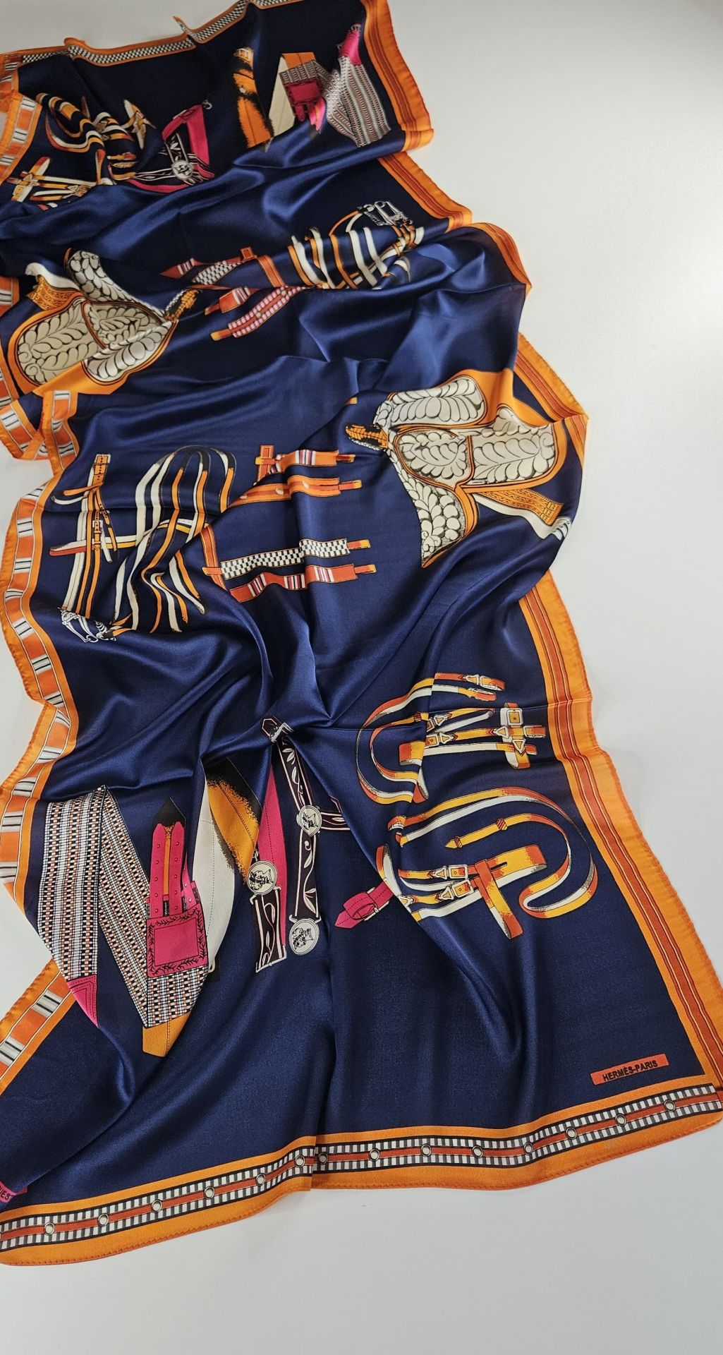 HERMES VUAL İPEK ŞAL KEMER MODELİ LACİVERT TURUNCU