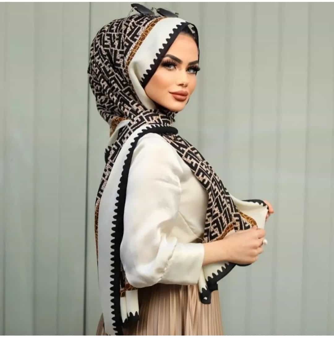 FENDİ F DESEN VUAL İPEK ŞAL KIRIK BEYAZ