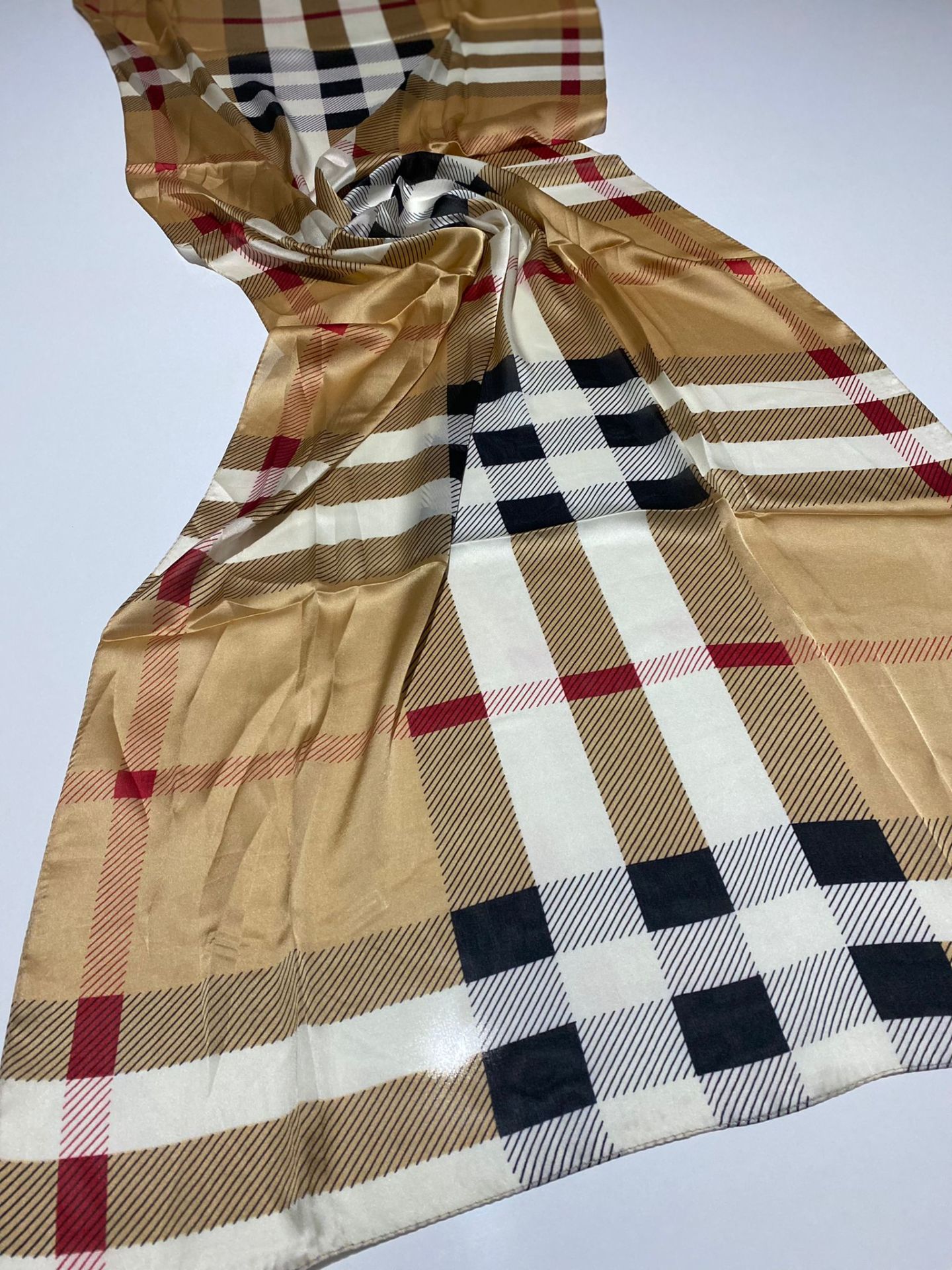 BURBERRY VUAL İPEK ŞAL ANA RENK