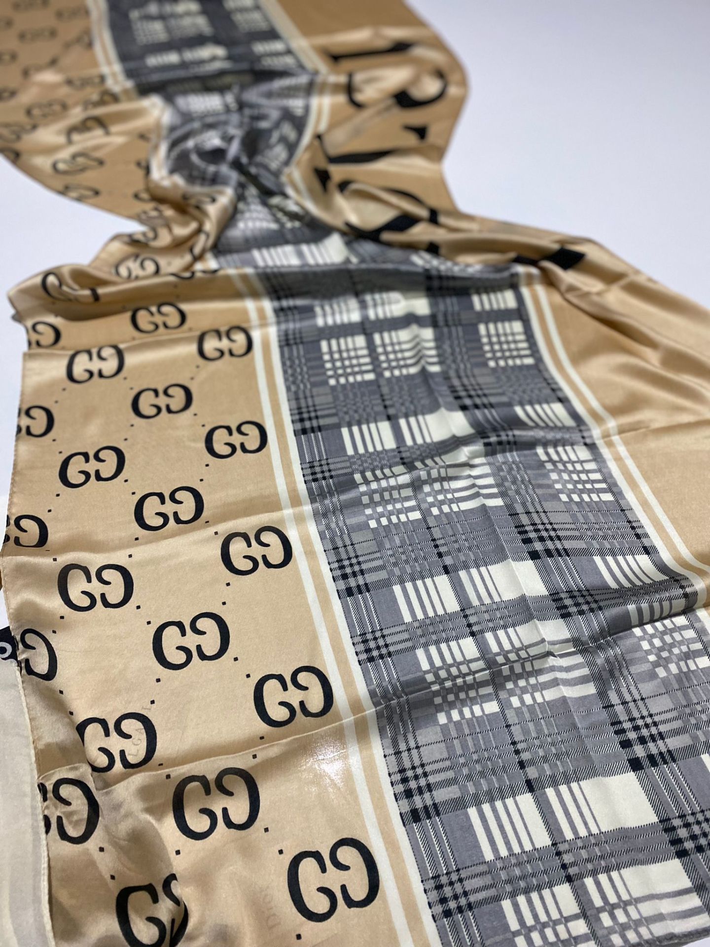 GUCCİ  VUAL İPEK ŞAL EKOSE DESEN GOLD GÜMÜŞ