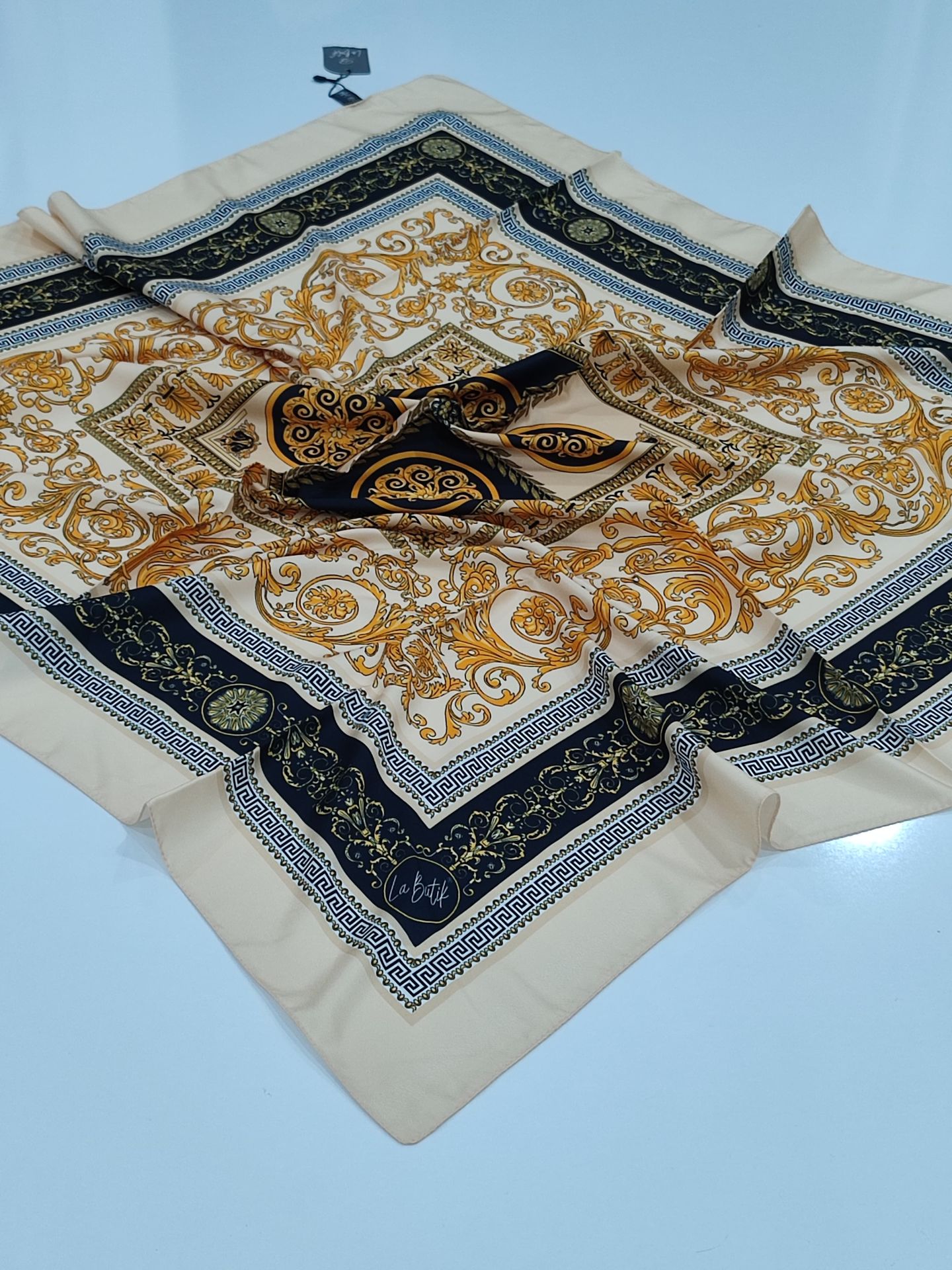 LABUTİK VERSACE MODEL TİVİL EŞARP KREM SİYAH