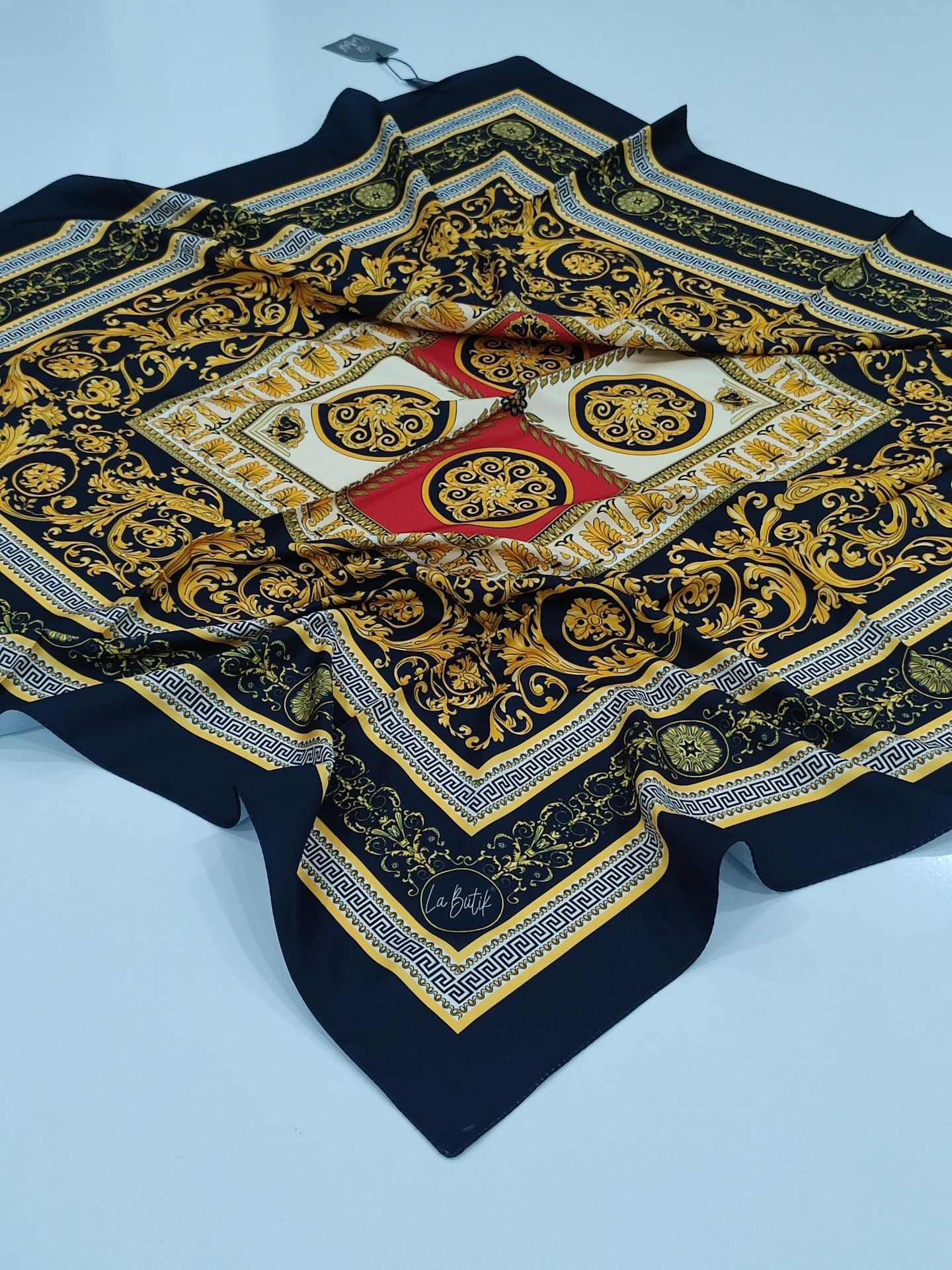 LABUTİK VERSACE MODEL TİVİL EŞARP SİYAH KIRMIZI
