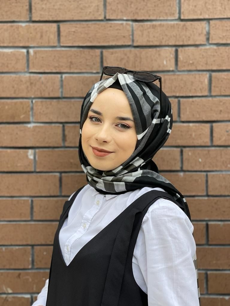 Burberry Şal Siyah Krem