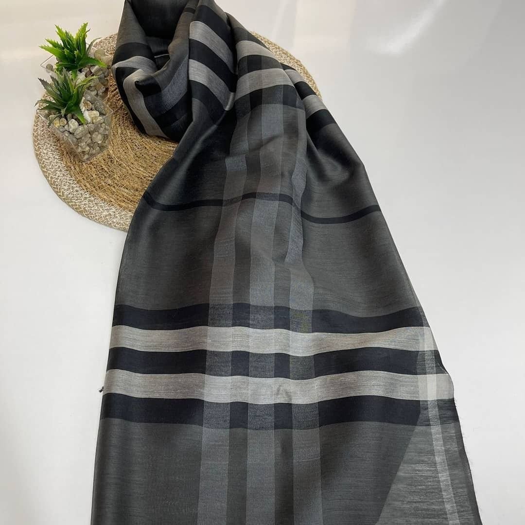 Burberry Şal Antrasit