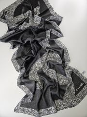 CHANEL C DESEN VUAL İPEK ŞAL  SİYAH BEYAZ