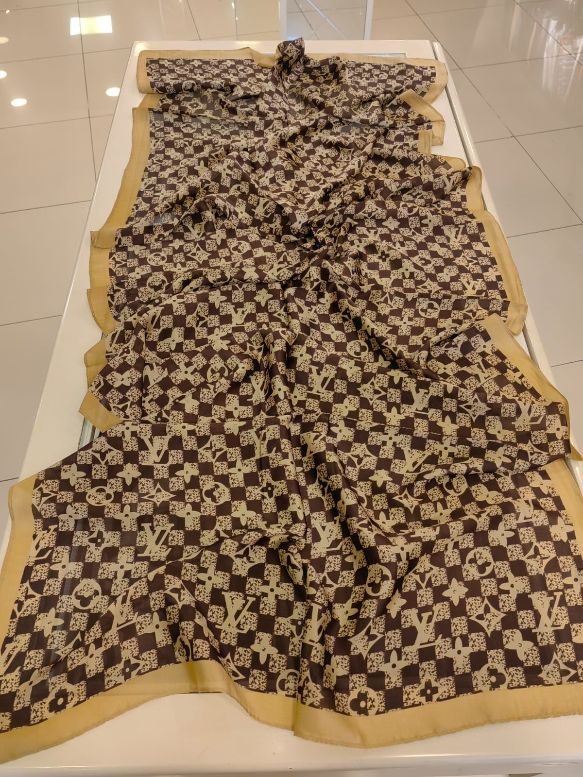 LV LOGO MODEL VUAL İPEK ŞAL GOLD KAHVE