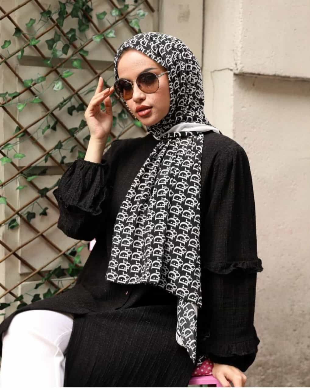 DİOR VUAL ŞAL SİYAH BEYAZ