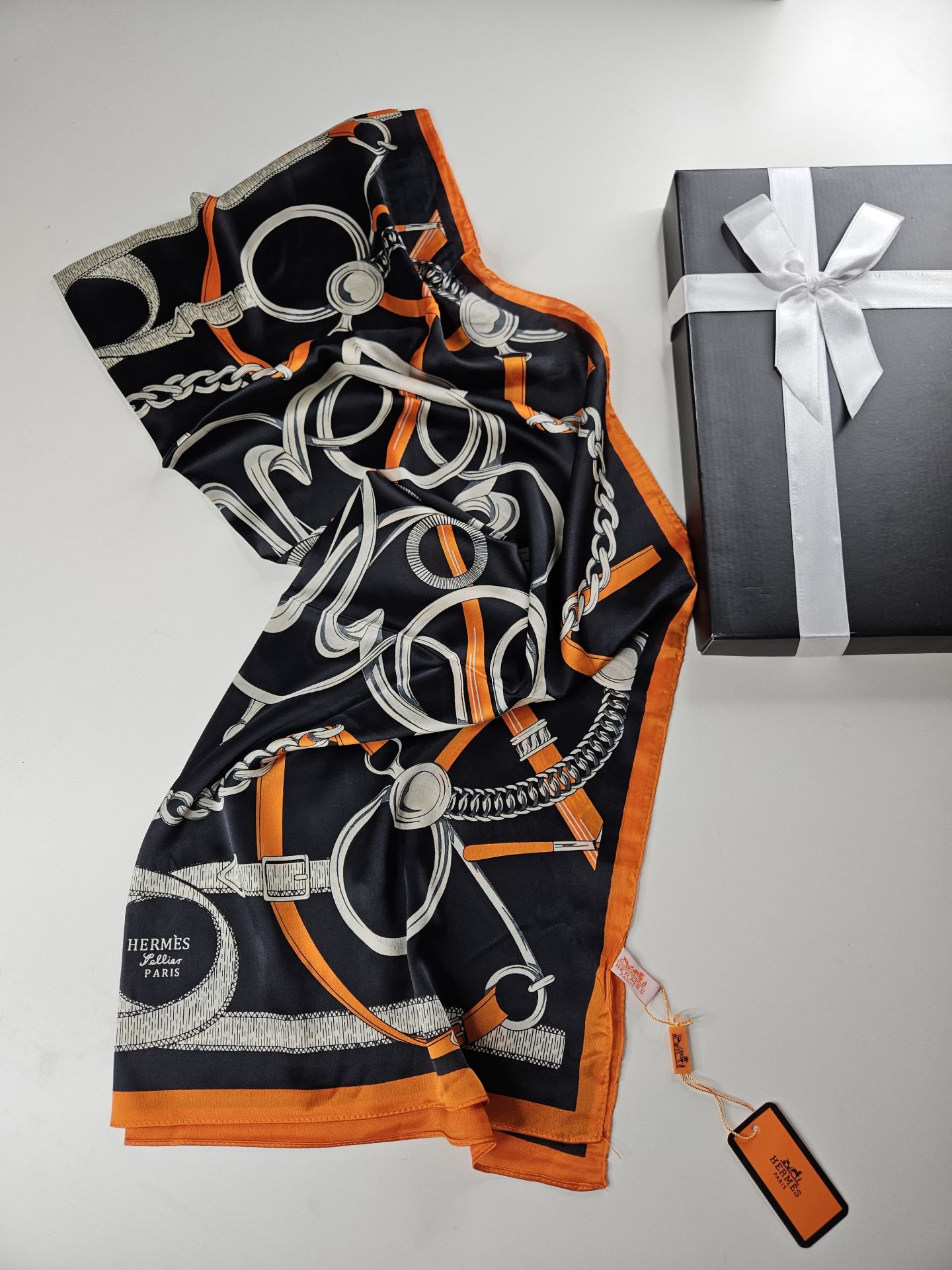 HERMES VUAL İPEK ŞAL TURUNCU SİYAH