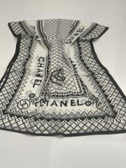 CHANEL PAPATYA DESEN VUAL İPEK ŞAL SİYAH BEYAZ