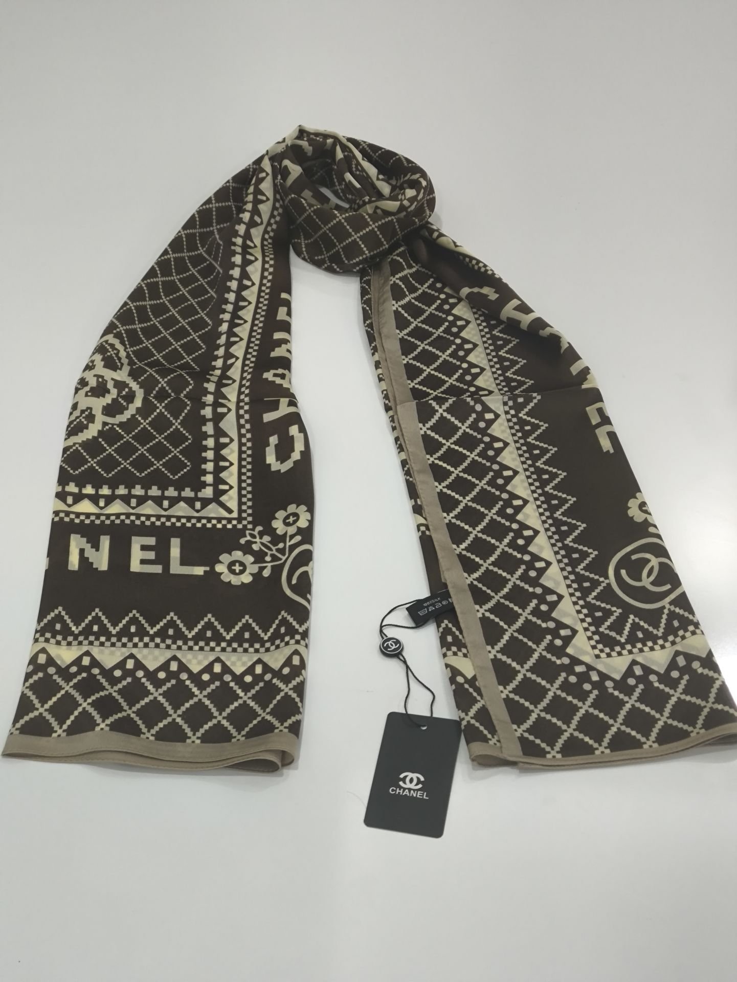 PAPATYA DESEN VUAL İPEK ŞAL KAHVE VİZON