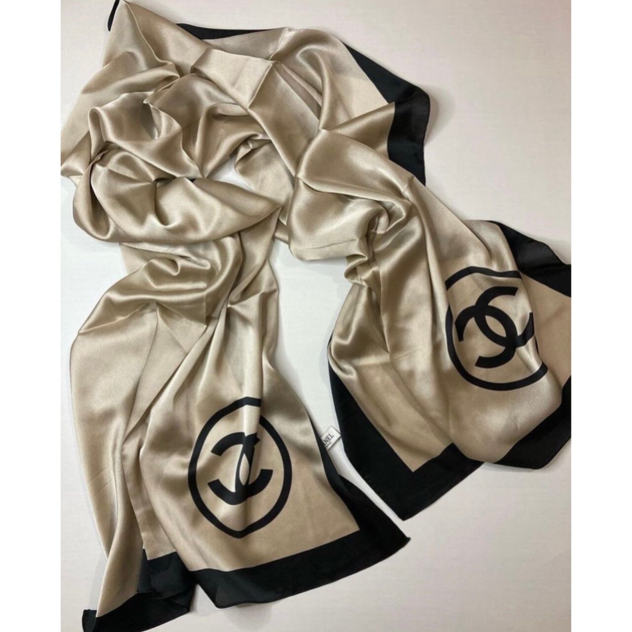 C DESEN VUAL İPEK ŞAL ORTASI BOŞ SİYAH GOLD