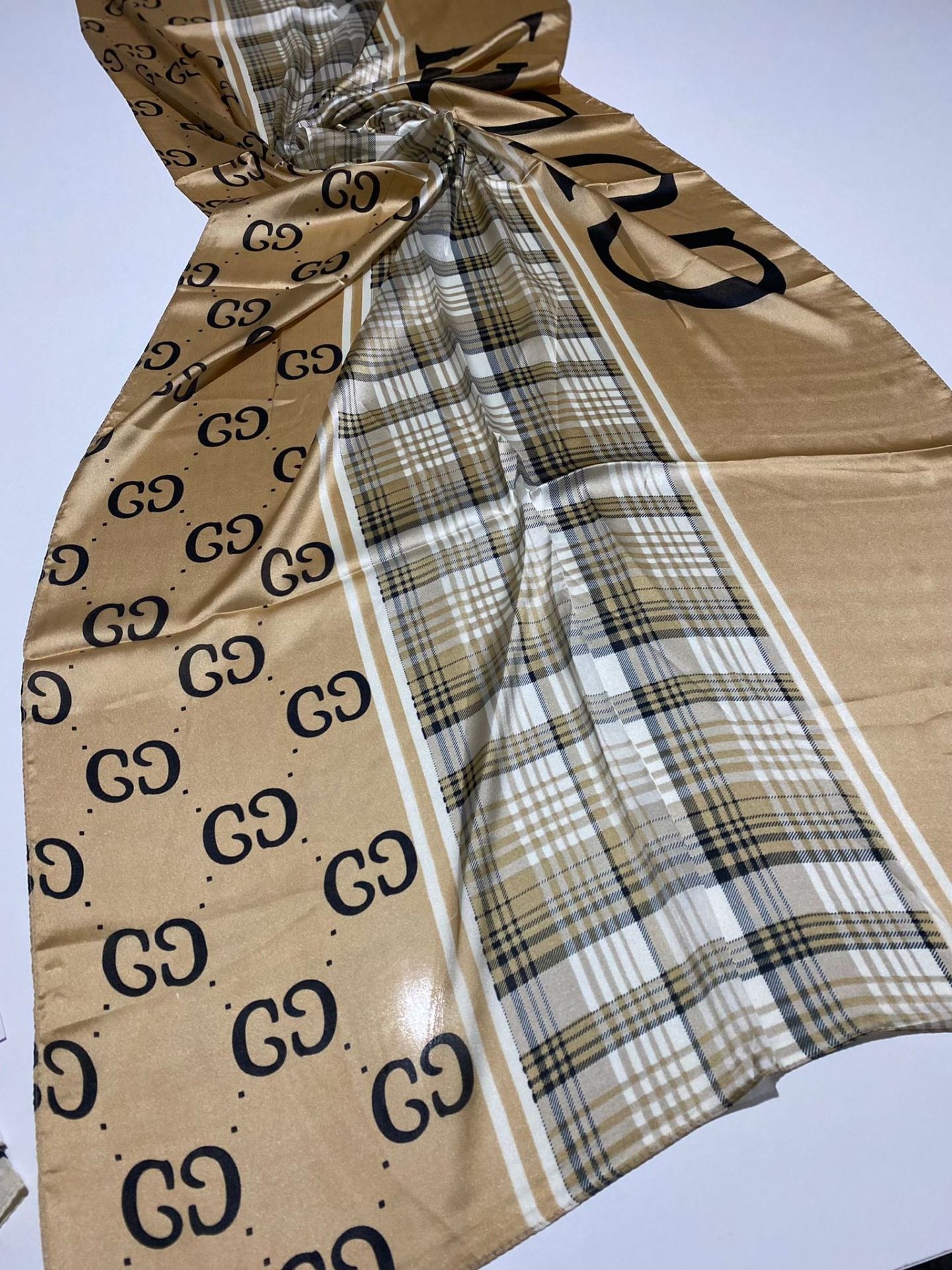 GUCCİ  VUAL İPEK ŞAL EKOSE DESEN GOLD KREM