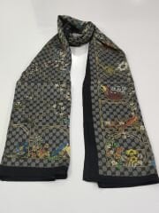 VUAL İPEK ŞAL ÇİÇEKLİ  G BASKILI SİYAH ÇOK RENKLİ