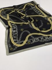 VUAL İPEK ŞAL ZİNCİR LOGOLU GRİ SİYAH