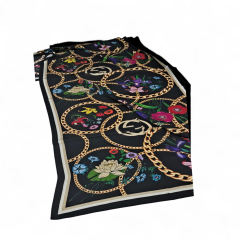 GUCCİ VUAL İPEK ŞAL ÇİÇEKLİ ZİNCİRLİ DESEN SİYAH