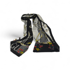 GUCCİ VUAL İPEK ŞAL PAPATYA ZİNCİR DESEN  SİYAH BEYAZ