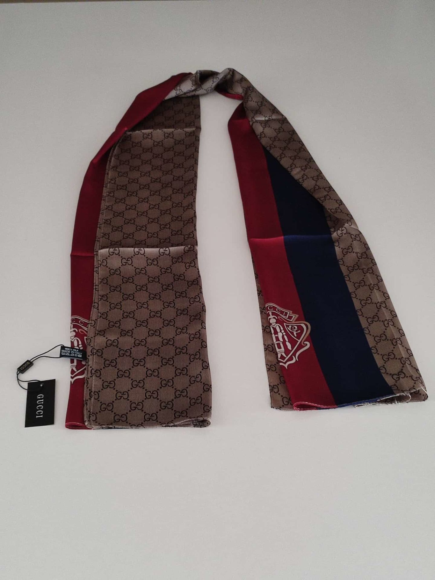 GUCCİ AMBLEM DESEN VUAL İPEK ŞAL LACİVERT BORDO VİZON