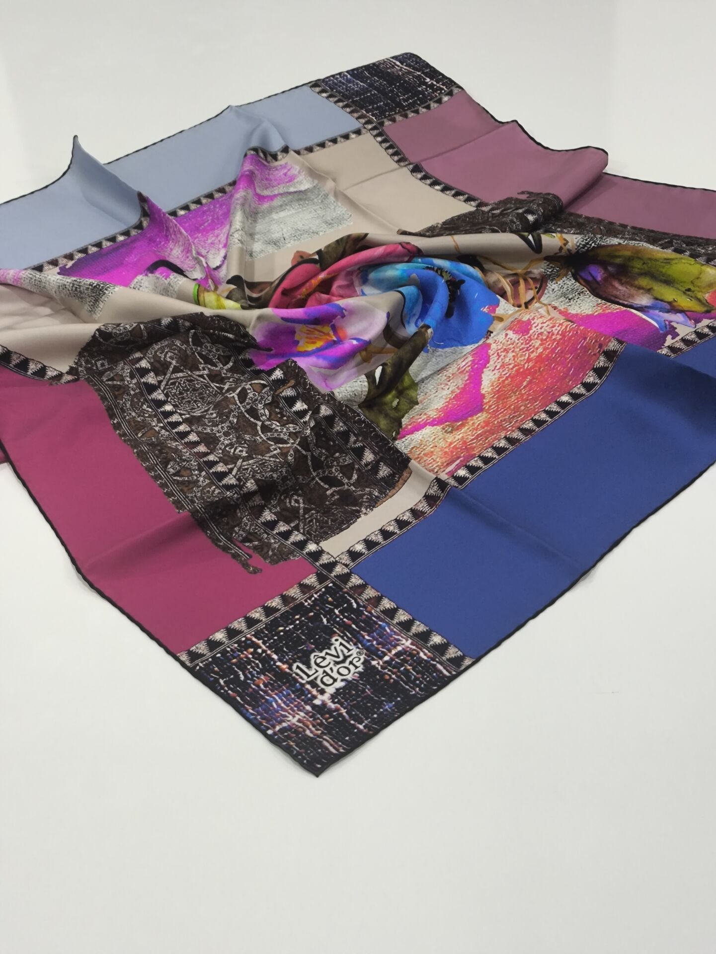 LEVİDOR TİVİL İPEK EŞARP 1000-2