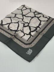 LEVİDOR TİVİL İPEK EŞARP TAŞ DESEN ZÜMRÜT YEŞİLİ  3092-1