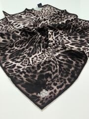 LEVİDOR TİVİL İPEK EŞARP LEOPAR DESEN SİYAH PUDRA 3636-1