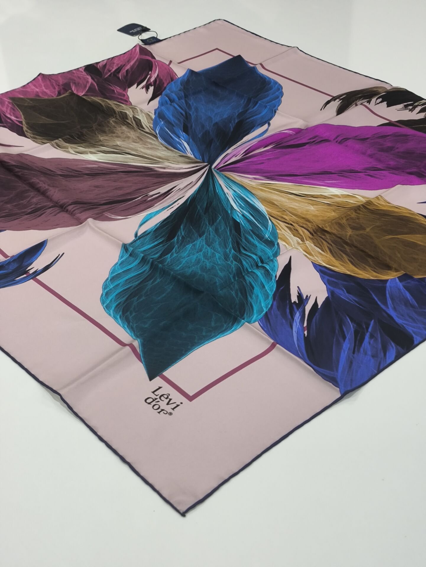 LEVİDOR TİVİL İPEK  EŞARP YAPRAK DESEN PUDRA PEMBE  1001-5