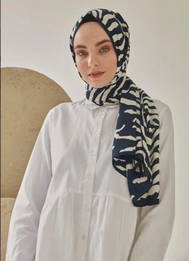 CARDİON MEDİNE İPEĞİ ŞAL ZEBRA DESEN LACİVERT