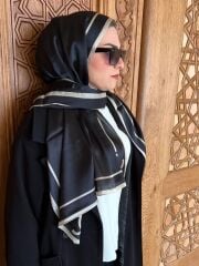 C DESEN VUAL İPEK ŞAL  ORTASI BOŞ SİYAH KIRIK BEYAZ