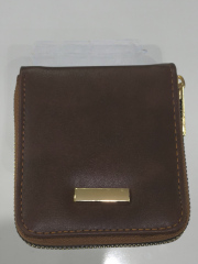 BAYAN YANDAN TAKOZLU CÜZDAN TABA