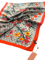 GUCCİ VUAL İPEK ŞAL ÇİÇEKLİ  G BASKILI NAR ÇİÇEĞİ VİZON