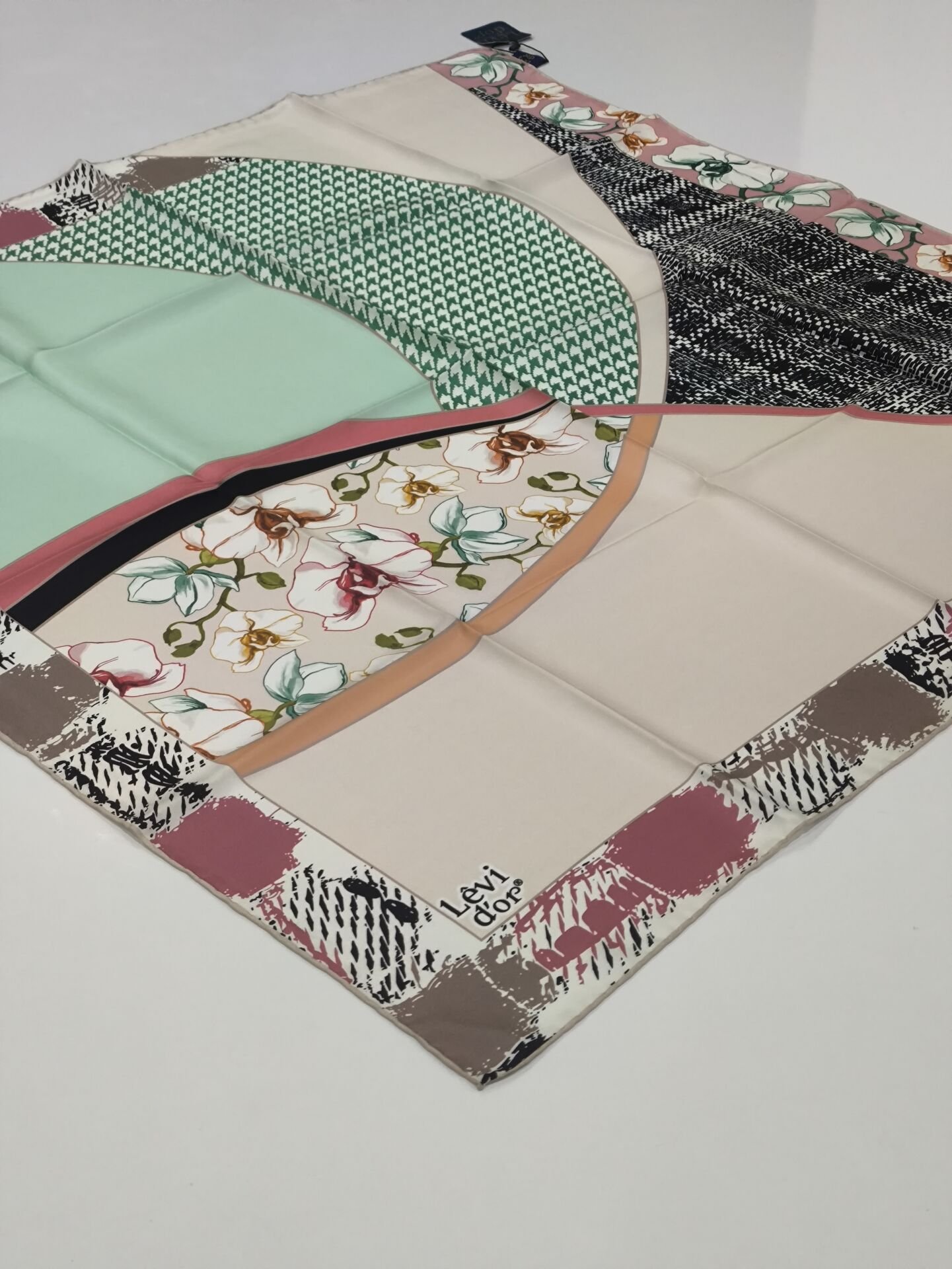 LEVİDOR TİVİL İPEK EŞARP GÜL KURUSU 0504-2