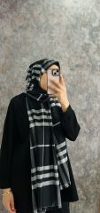 BURBERRY EKOSE ŞAL SİYAH BEYAZ