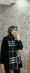 BURBERRY EKOSE ŞAL SİYAH BEYAZ
