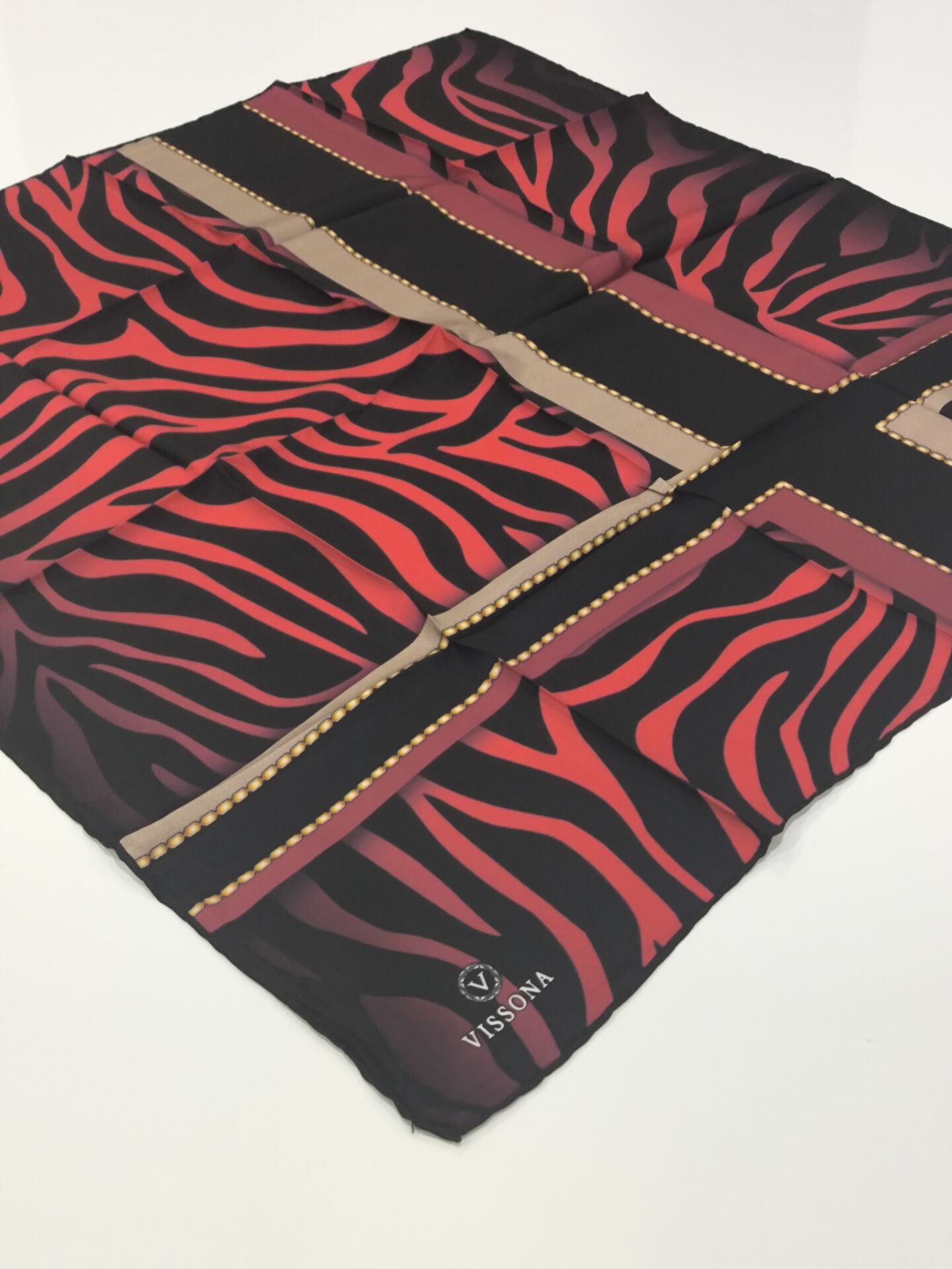 VİSSONA TİVİL İPEK EŞARP ZEBRA DESEN SİYAH KIRMIZI 1015-1