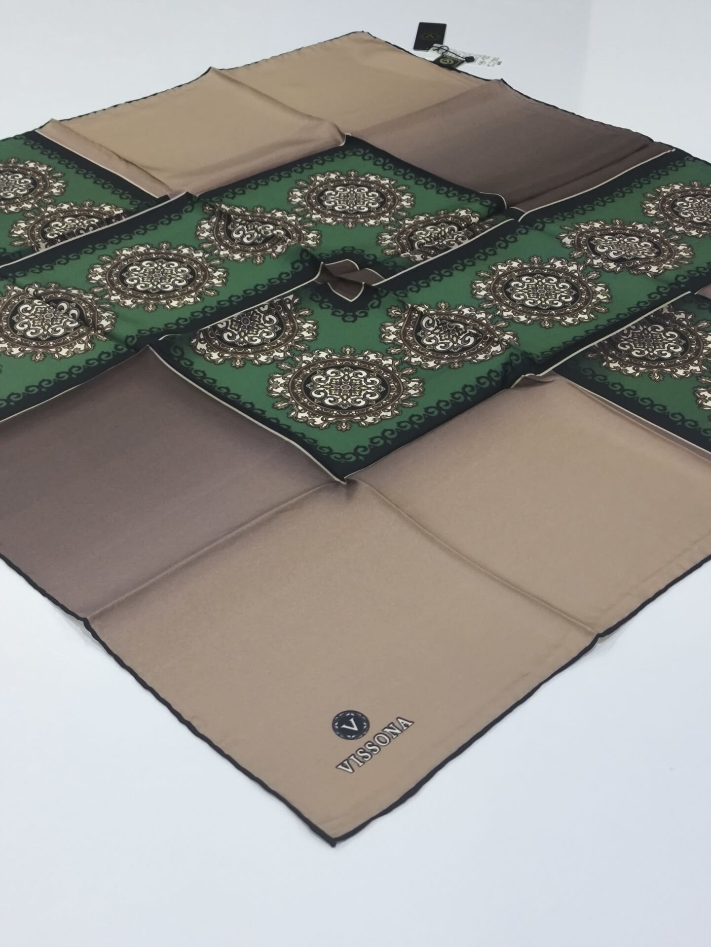 VİSSONA TİVİL İPEK EŞARP ETNİK DESEN VİZON ZÜMRÜT 1008-2