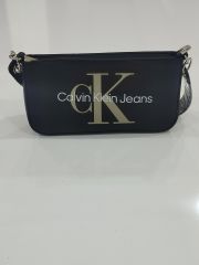 CALVİN KLEİN JEANS KAYIK MODEL ÇANTA SİYAH KREM