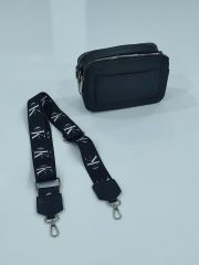 CALVİN KLEİN JEANS KUTU MODEL ÇANTA SİYAH