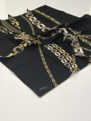 ARMİNE SPORT ZİNCİR DESEN POLYESTER TİVİL EŞARP SİYAH GOLD 7000-01