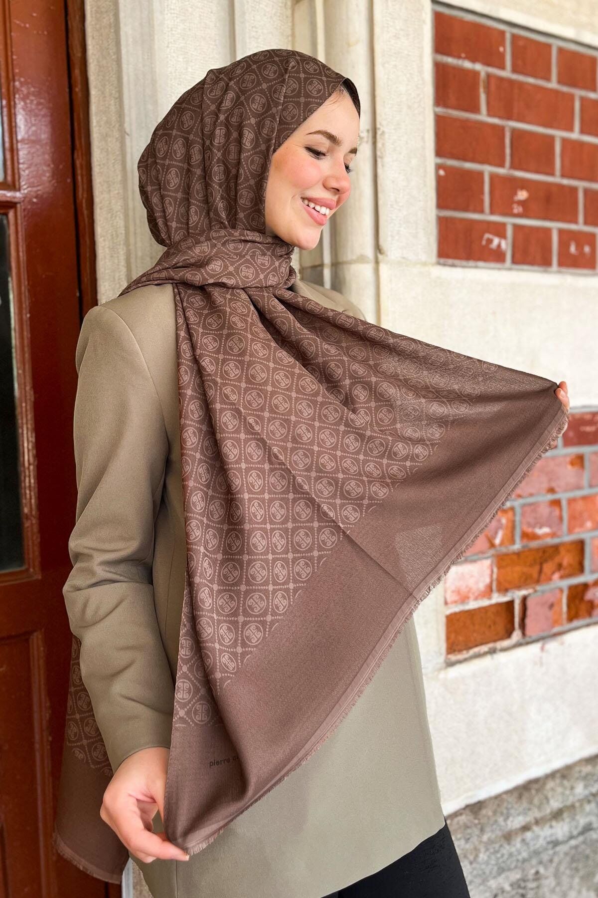 PİERRE CARDİN  HOLOGRAM ŞAL 1030300-931 KAHVERENGİ