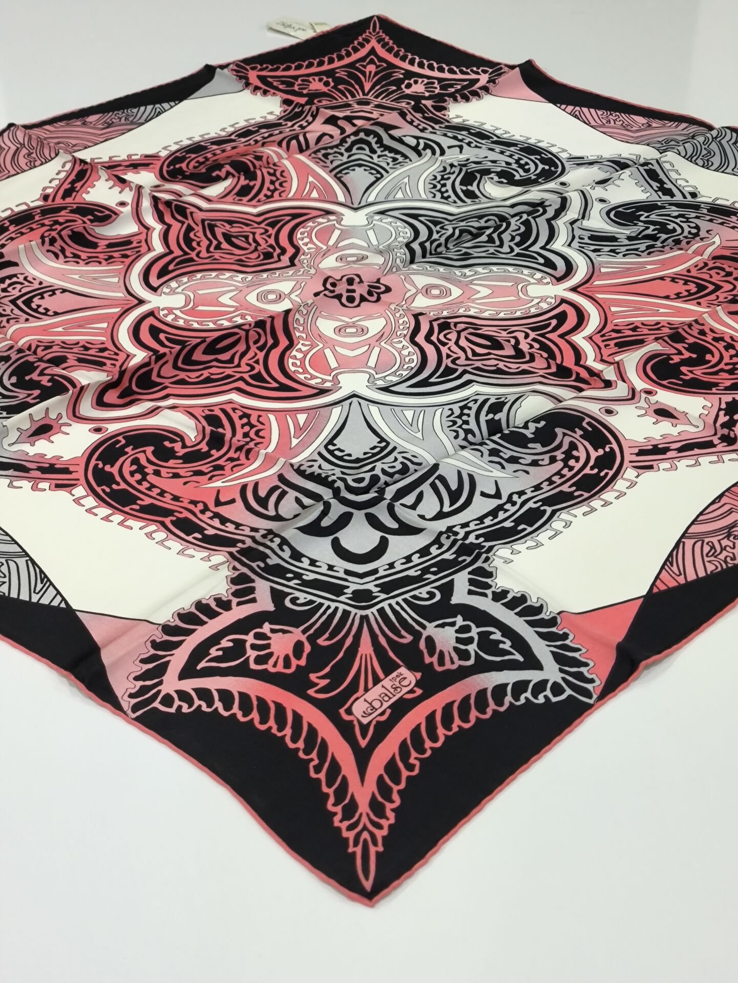 BALSE SURA İPEK EŞARP SİYAH 5015-1