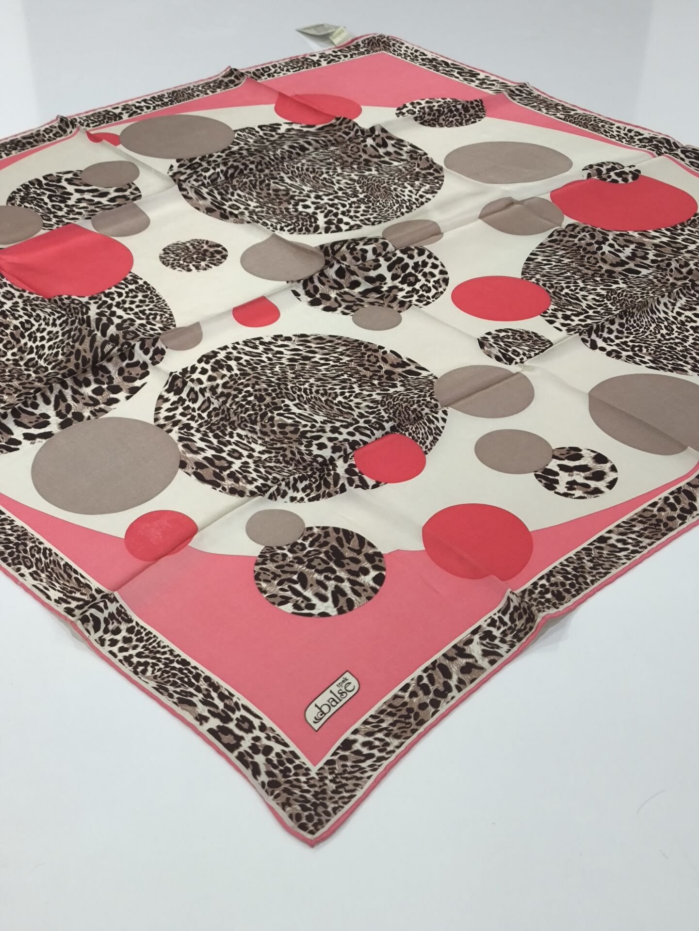 BALSE SURA İPEK EŞARP LEOPAR DESEN MERCAN KAHVE 5028-1