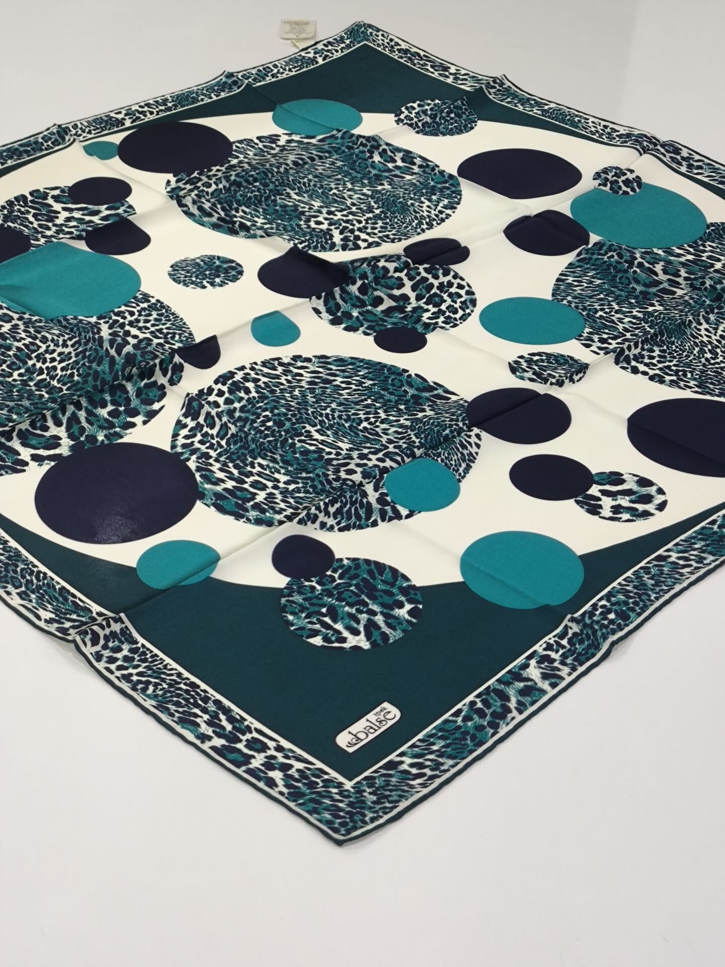 BALSE SURA İPEK EŞARP LEOPAR DESEN PETROL LACİVERT 5028-3