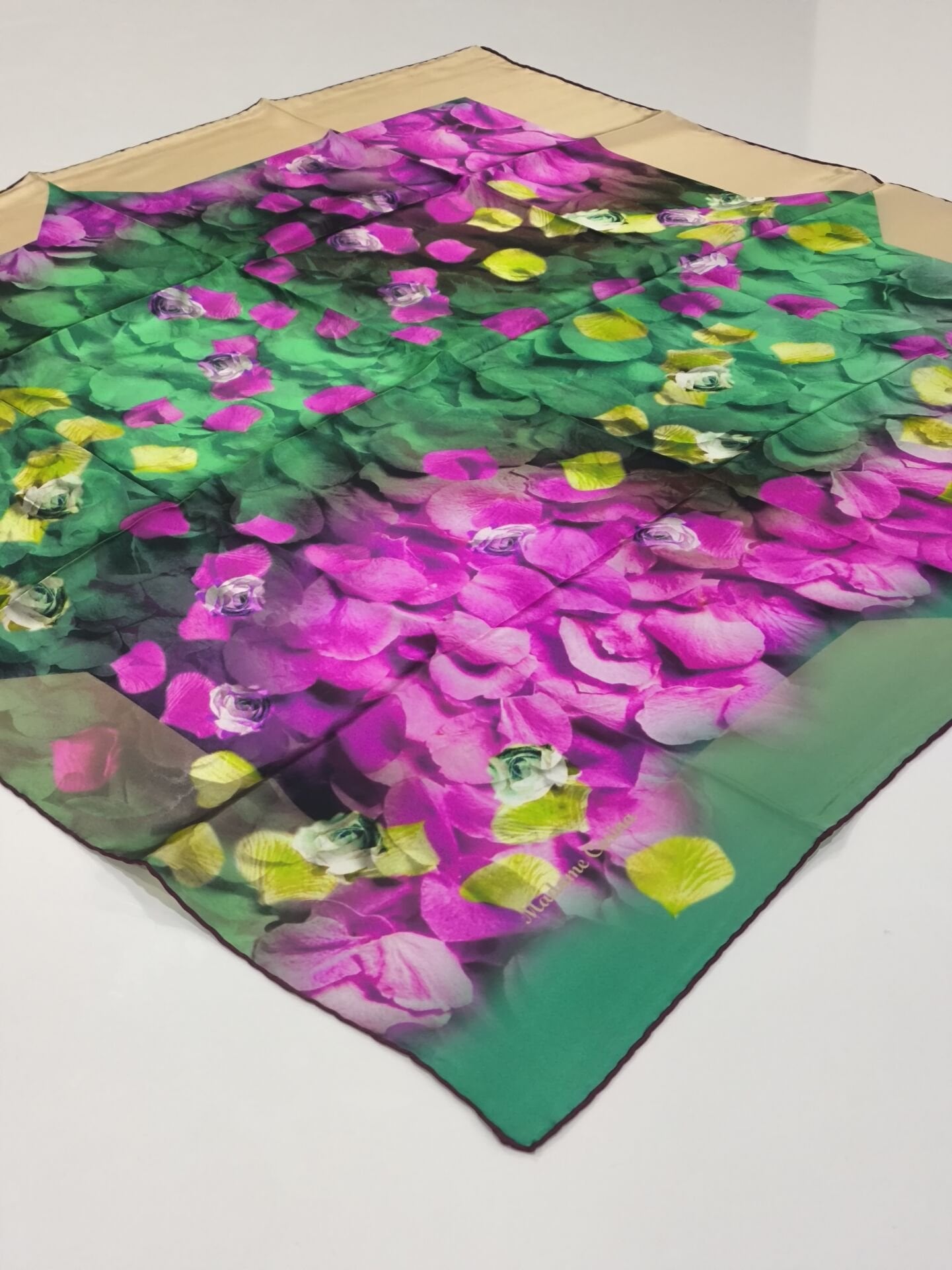 MADAME CARİNA SURA İPEK EŞARP YEŞİL 3012-32