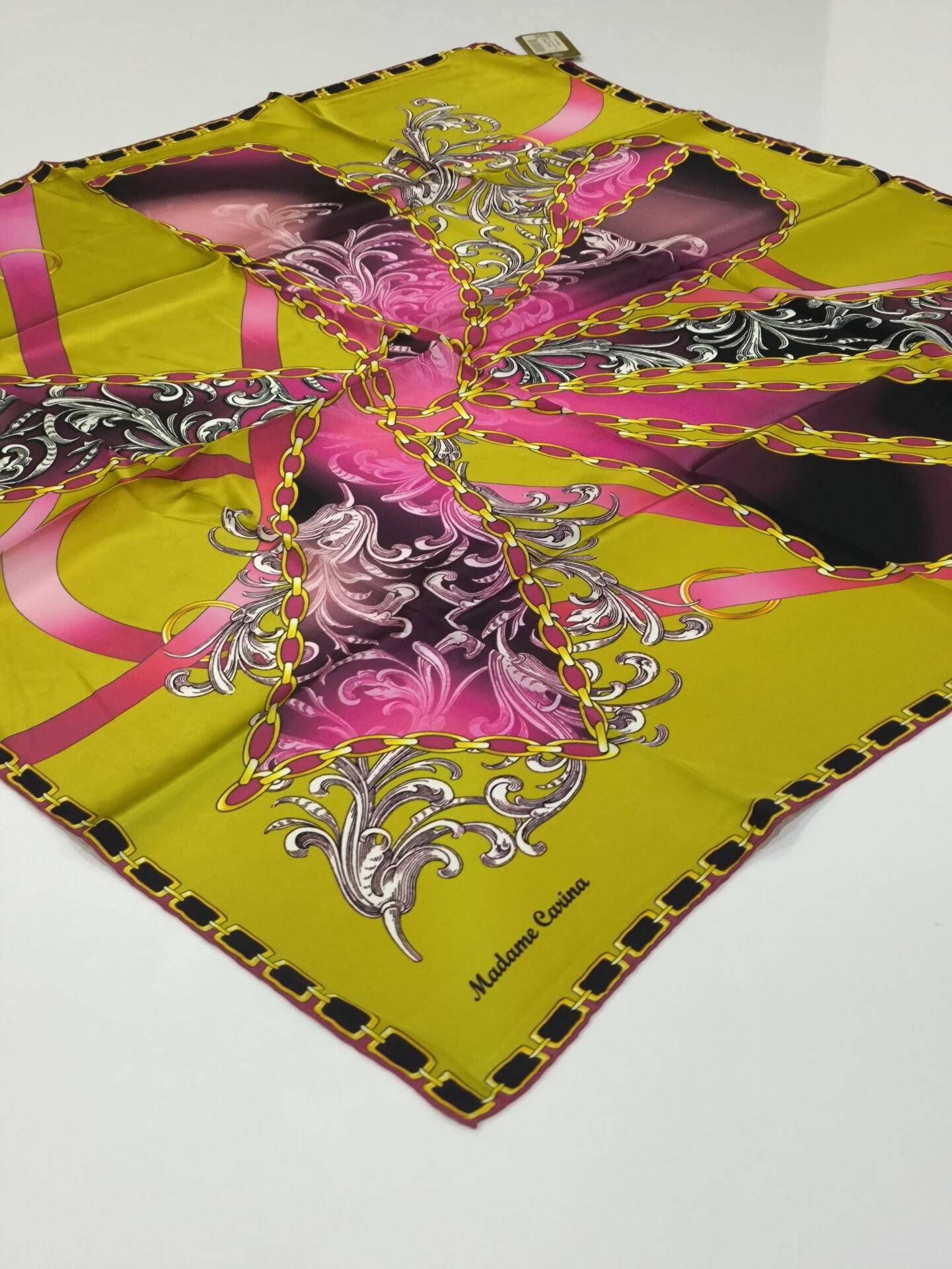 MADAME CARİNA SURA İPEK EŞARP YAĞ YEŞİLİ 3003-01