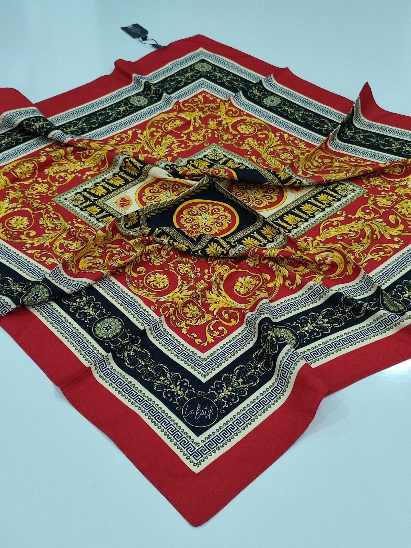 LABUTİK VAROK MODEL TİVİL EŞARP KIRMIZI