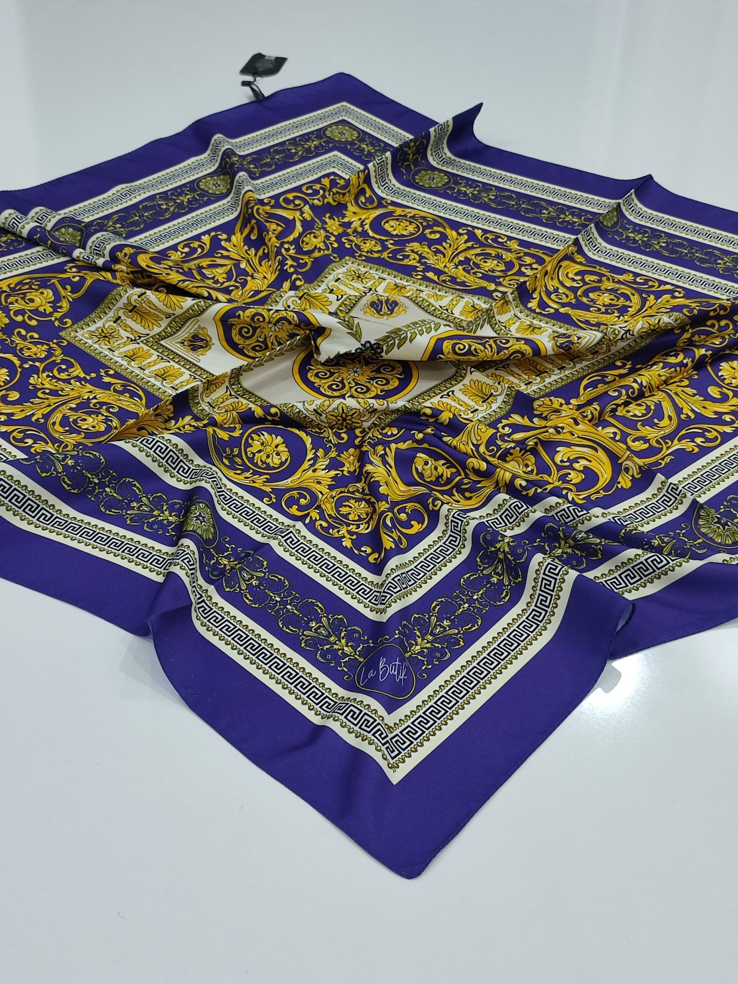 LABUTİK VAROK MODEL TİVİL EŞARP KREM MORCİVERT