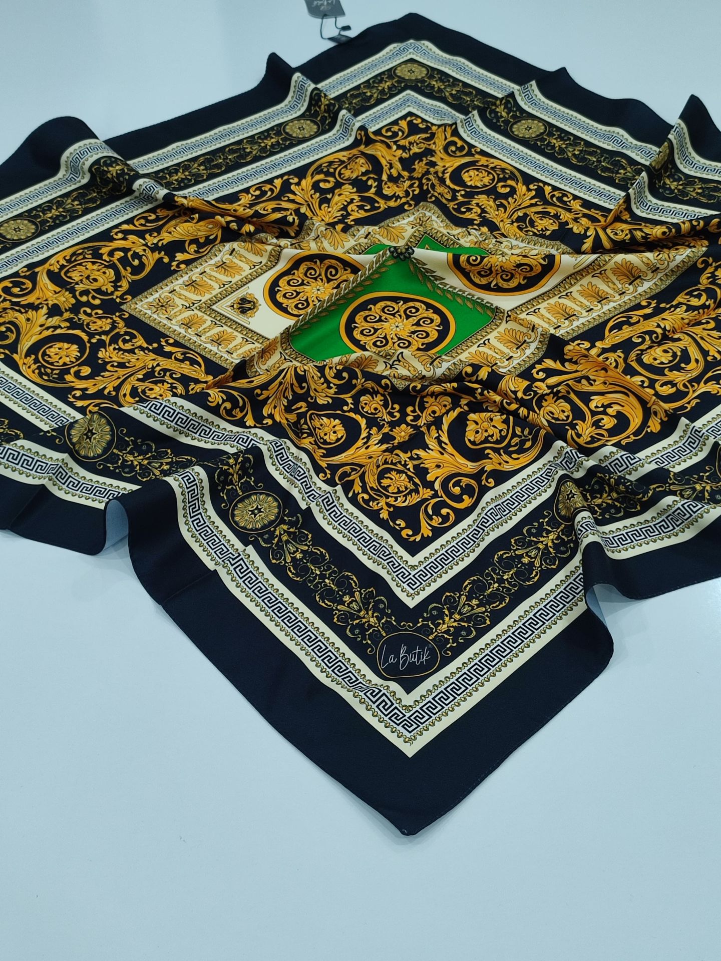 LABUTİK VERSACE MODEL TİVİL EŞARP SİYAH BENETTON YEŞİLİ