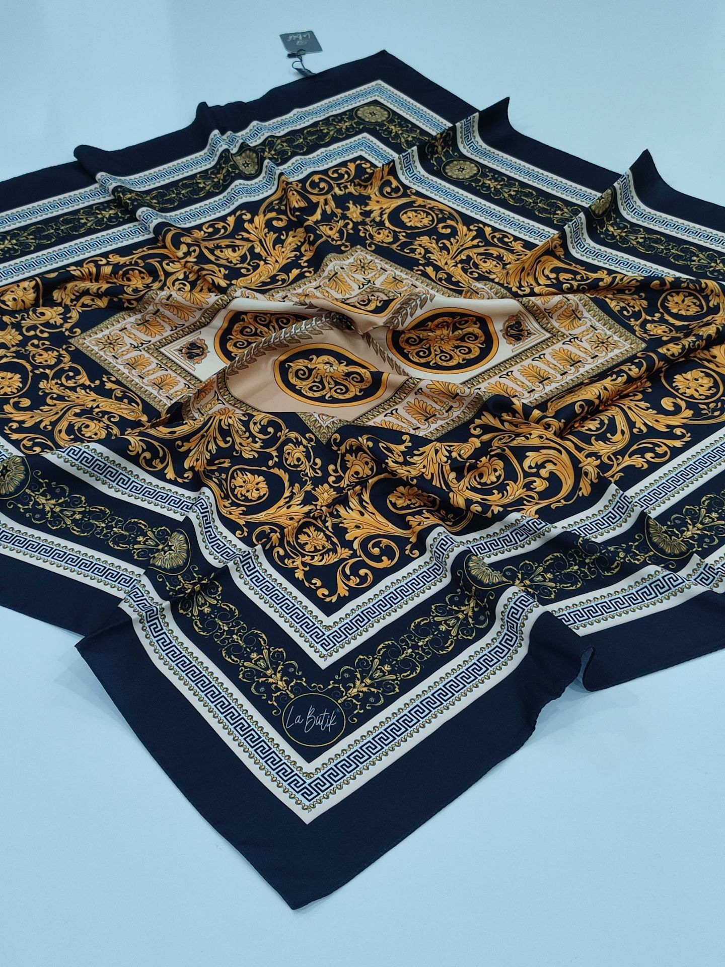 LABUTİK VAROK MODEL TİVİL EŞARP SİYAH SOLUK  SARI