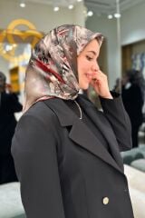 AKER NOSTALJİ SURA İPEK EŞARP 8989-311