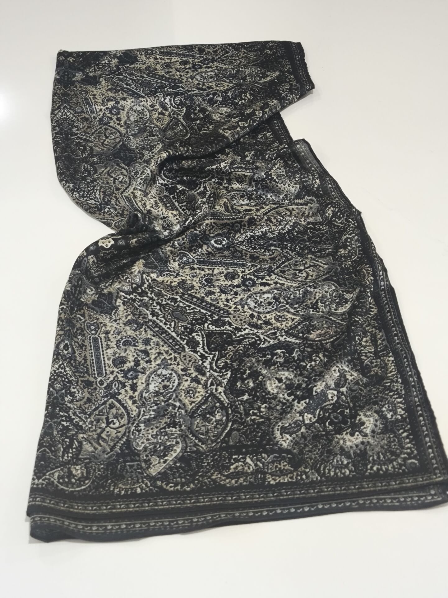 VUAL İPEK ŞAL ETNİK DESEN SİYAH GRİ