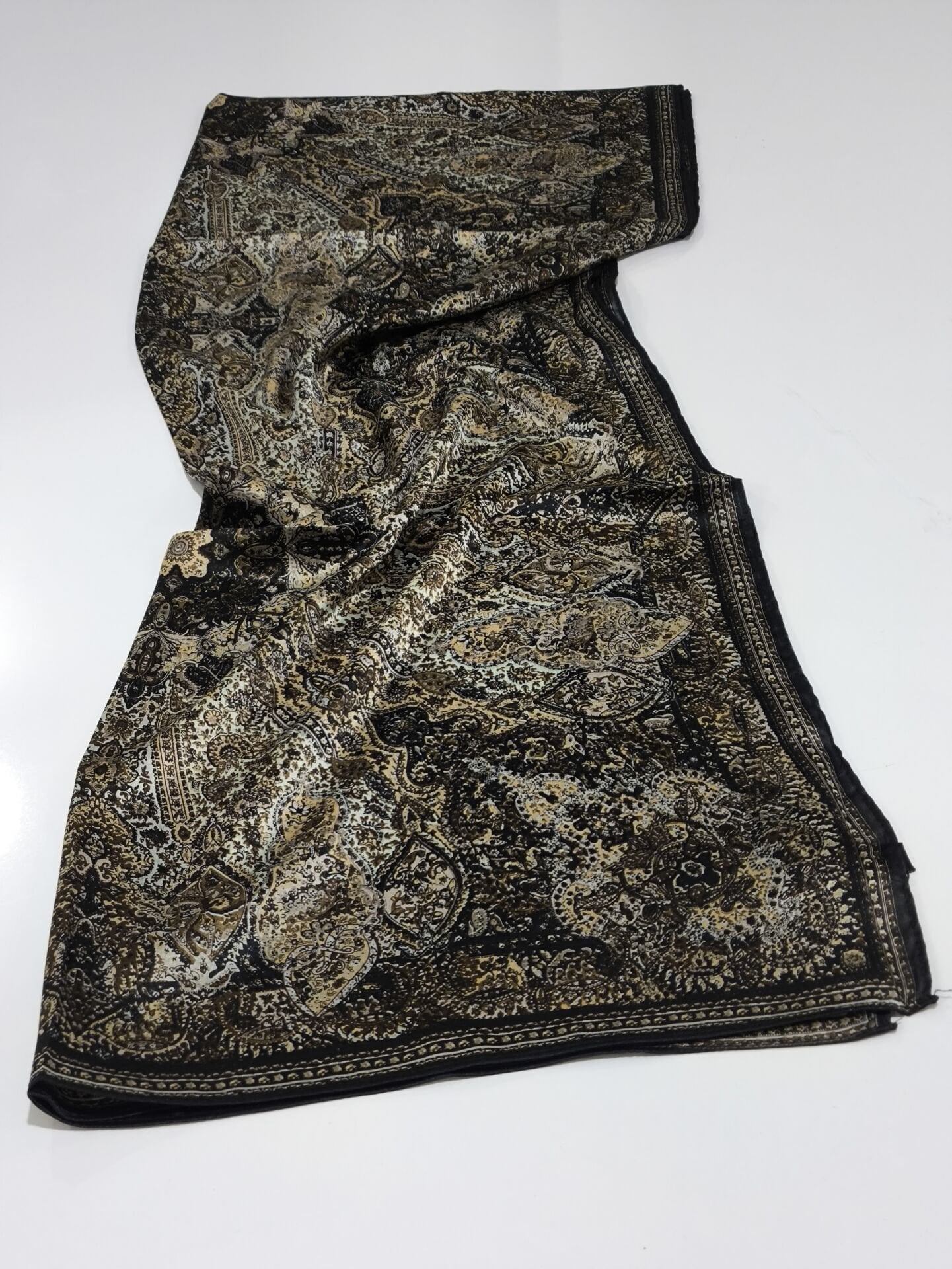 VUAL İPEK ŞAL ETNİK DESEN SİYAH GOLD